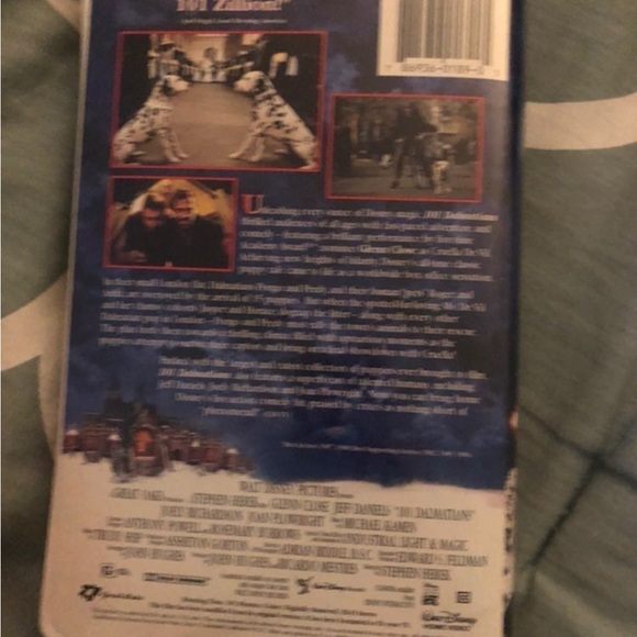 101 Dalmations live action VHS tape - Picture 2 of 2